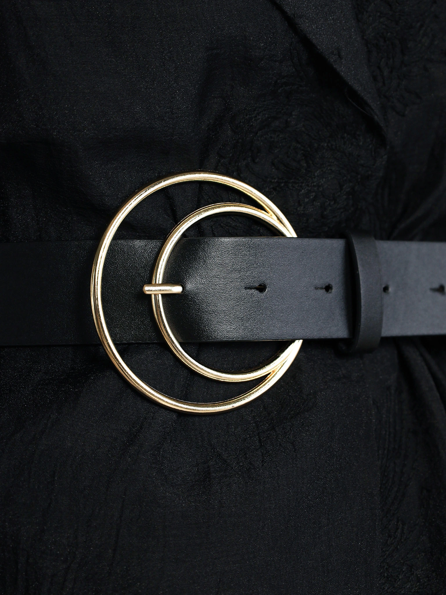 Блуза черного цвета прямого кроя с узорами